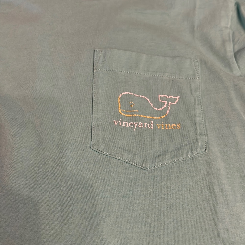 Vineyard Vine hoody long sleeve shirt